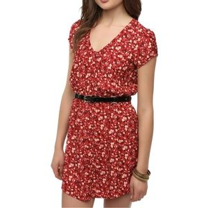 SOLD |  URBAN OUTFITTERS  |  S  |  KIMCHI BLU  | Floral Red Sabrina Dress